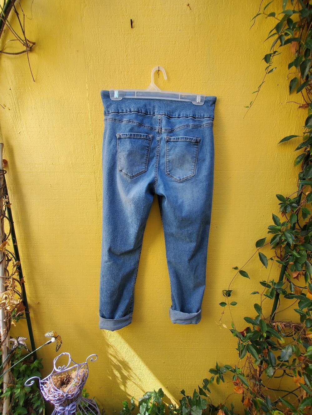 Gloria Vanderbilt Light Blue Boyfriend Stretch Jeans - Picture 3 of 4